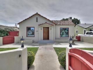 318 Acacia St, Salinas, CA 93901-3108