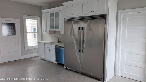 207 Corlies Ave, Tinton Falls NJ  07711-1047 exterior