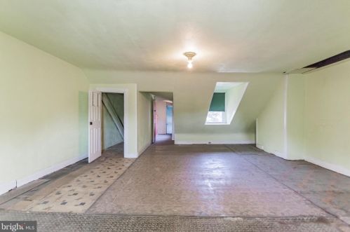 812 Front St, Philadelphia PA 19106-3019 exterior