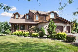 21 Wend St, Lemont, IL 60439-4492