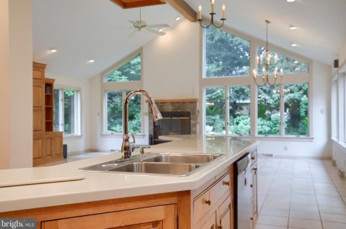 1455 Country Club Dr, Lancaster PA  17601-5211 exterior