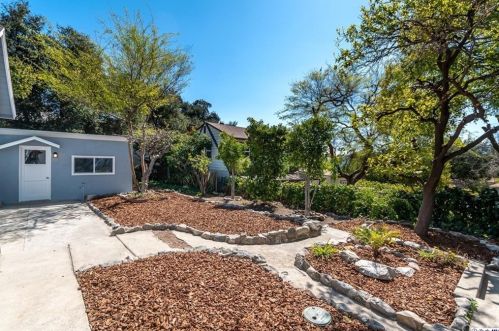 5124 Ln Crescenta Ave, Glendale CA 91214-2117 exterior