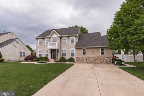 16 Lexington Park Rd, Erial, NJ 08081-4360