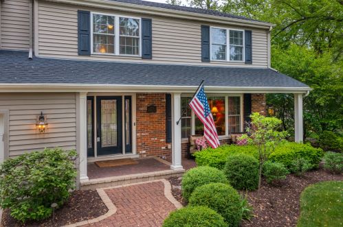 1213 Evergreen Ave, Naperville, IL 60540-5109