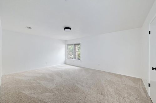 8029 Evadean Cir, Austin TX  78745-8004 exterior