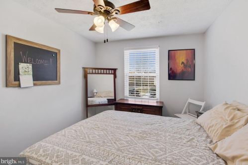 3314 Tapestry Cir, Burtonsville MD 20866-2067 exterior