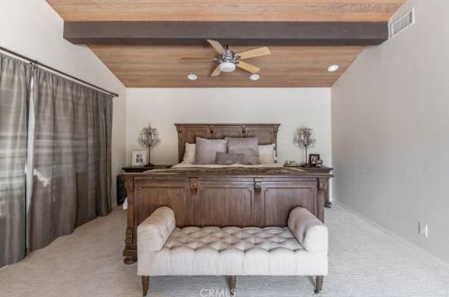 1566 Hillside Dr, Glendale CA  91208-2456 exterior