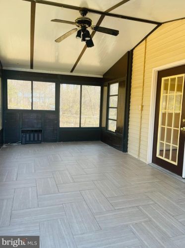 438 Northwest Dr, Silver Spring MD 20901-1435 exterior