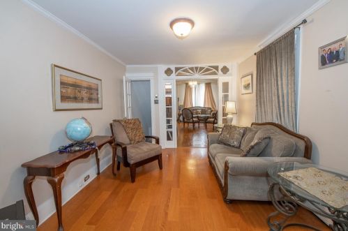 1413 Juniper St, Philadelphia PA  19147-4924 exterior