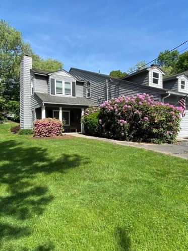 44 Knoll Pl, Providence, RI 02904-7715