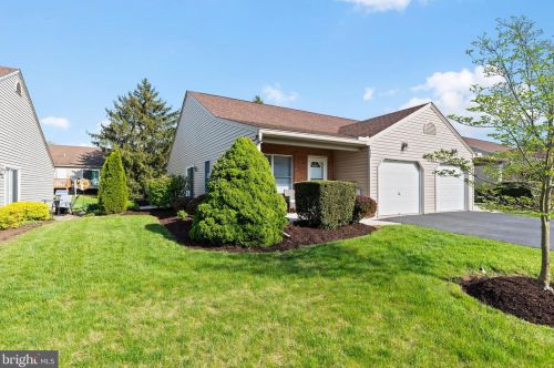 437 Mill Race Rd, Carlisle PA  17013-2533 exterior