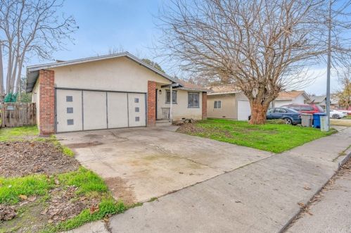 1533 Valeria St, Dos Palos, CA 93620-2735