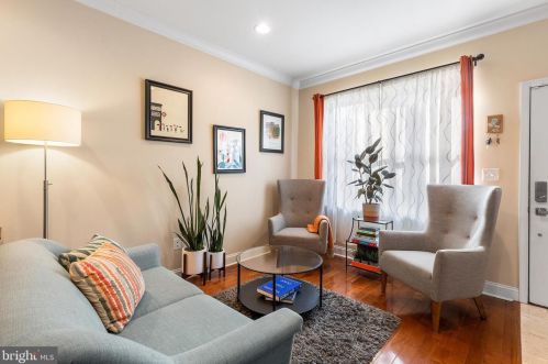 1729 Manton St, Philadelphia, PA 19146-3017