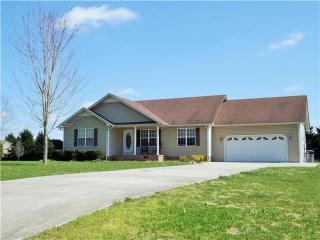 1608 Parker Rd, Manchester, TN 37355-7136