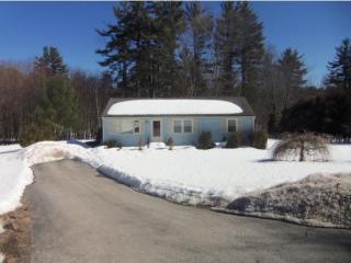 5 Oriole Ln, Londonderry, NH 03053-3954