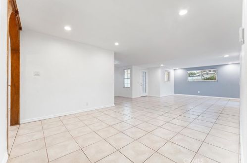 3146 Tyler Ave, Anaheim CA  92801-6038 exterior