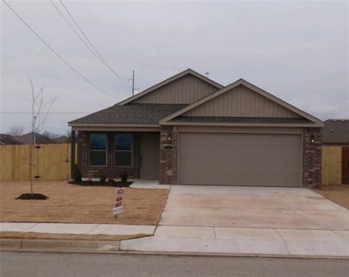 170 Willow Dr, Centerton, AR 72719-7930