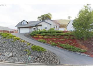 168 Rainbow Ridge Ave, Roseburg, OR 97471-2200