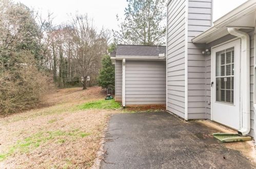 170 Rosewood Dr, Mcdonough GA  30253-5442 exterior