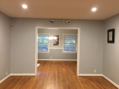 1489 Amanda Cir, Atlanta GA  30329-3317 exterior