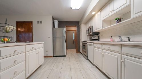 9601 Dogwood Dr, Hammond IN 46321-3709 exterior