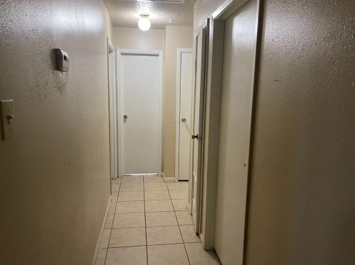 305 Bastrop St, Angleton TX  77515-4148 exterior