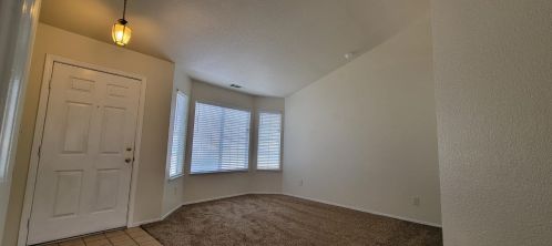 408 Kirbys Mill Dr, Modesto, CA 95358-6357