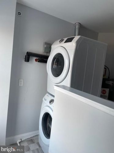 440 9th St, Philadelphia PA  19123-3806 exterior