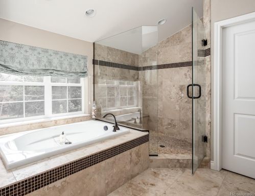 7076 Niagara Ct, Englewood CO 80112-1011 exterior