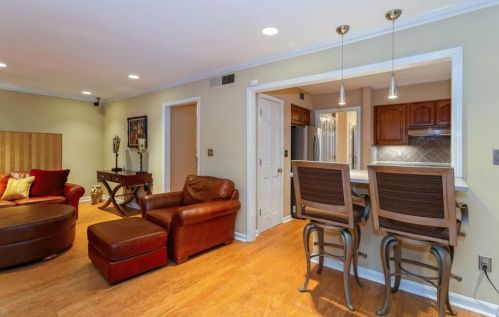 1653 Executive Park Ln, Atlanta GA  30329-3129 exterior