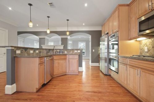 1820 Dorman Ave, Atlanta GA  30319-3659 exterior