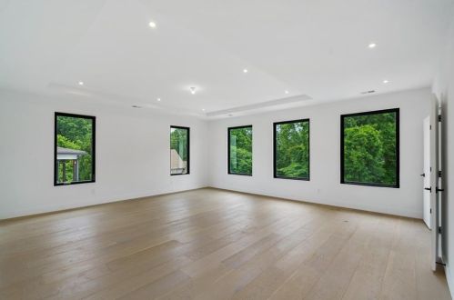 2931 Lookout Pl, Atlanta GA  30305-3217 exterior