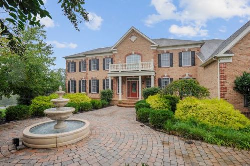 40656 Canongate Dr, Leesburg, VA 20175-7061
