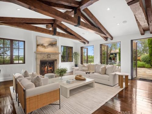 47 Echo Gln, Irvine CA  92603-0421 exterior