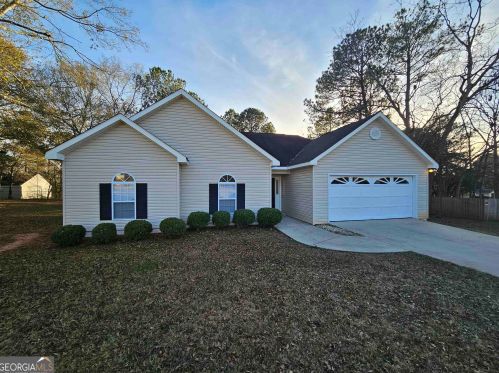 109 Carriage Trce, Barnesville, GA 30204-3488