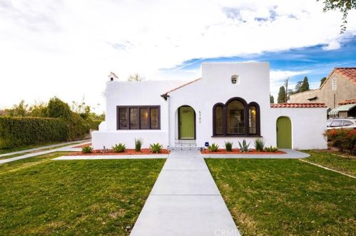 5743 Magnolia Ave, Riverside CA  92506-1824 exterior