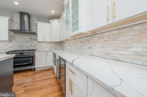 1165 12 St, Philadelphia PA 19148-1002 exterior