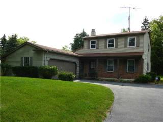5732 Cresthaven Ln, Toledo OH  43614-1274 exterior