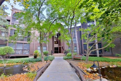 8441 Irwin Rd, Minneapolis MN  55437-1556 exterior