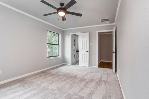 6501 Shoal Creek Rd, Fort Worth TX  76132-4418 exterior