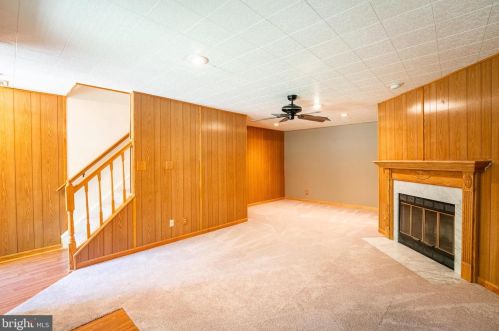 4038 Chetham Way, Woodbridge VA  22192-5078 exterior