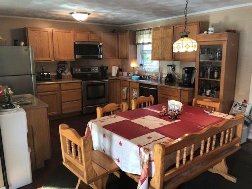 24 Shady Ln, Plaistow, NH 03865-2110