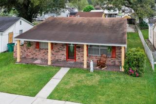 1204 Maine Ave, Kenner LA  70062-6108 exterior