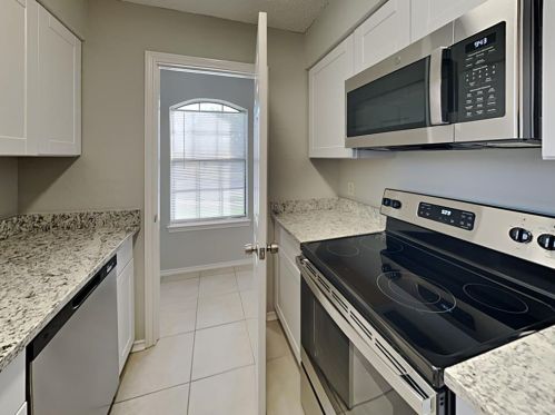 703 Penn Pl, Cedar Hill TX  75104-1747 exterior