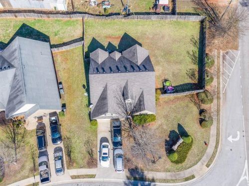 100 Pristine Dr, Locust Grove, GA 30248-3746