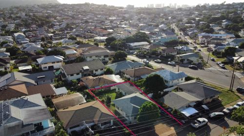 3877 Claudine St, Honolulu HI  96816-4333 exterior