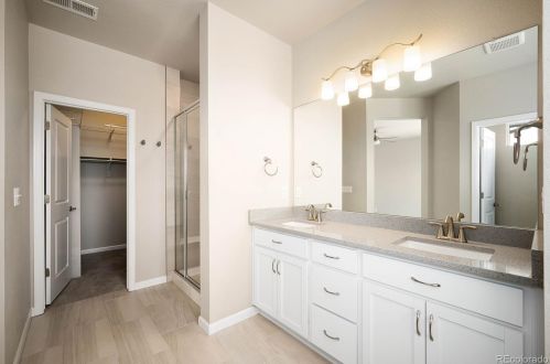 14665 Belleview Dr, Aurora CO 80015-4157 exterior