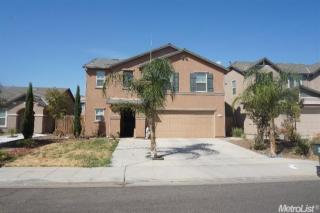 662 Hacienda St, Madera, CA 93638-9344