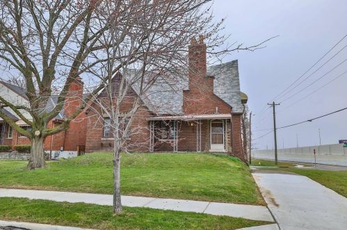 102 Eggerding Dr, Cincinnati, OH 45215-2913