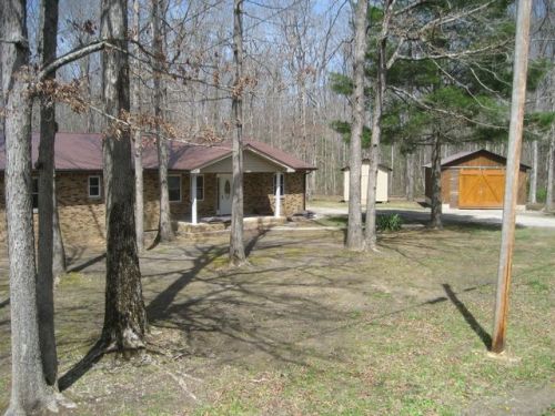 1136 Banner Springs Rd, Jamestown, TN 38556-5140
